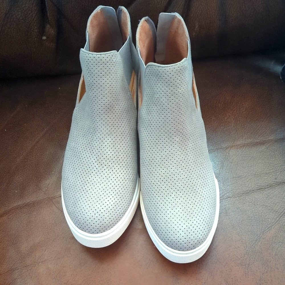 Wedge shoes/sneakers